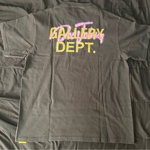 Gallery Dept Black Short Sleeve Tee with Bold Text